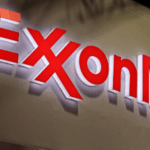 Logo da multinacional norte-americana de petróleo e gás ExxonMobil