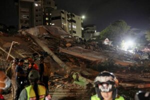 Sobe para 164 número de mortos em terremoto na Venezuela, diz Delcy