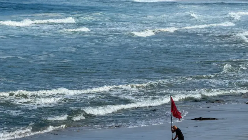 Pedi a Deus para ter uma morte digna, diz mulher resgatada viva no mar em Ilhabela