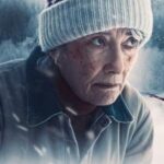Emma Thompson no papel de uma pescadora que interrompe o sequestro de uma jovem