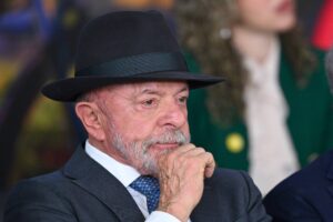 Lula diz que IA é um monstro que vai fugir do controle - 25/06/2026 - Tec