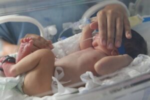 Vacina no SUS reduz casos de bronquiolite em bebês - 26/06/2026 - Equilíbrio e Saúde
