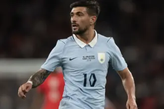 Arrascaeta é relacionado pelo Uruguai para jogo com Espanha na Copa