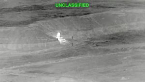 Irã revida e lança ataques com mísseis e drones contra instalações militares dos EUA no Kuwait e Bahrein