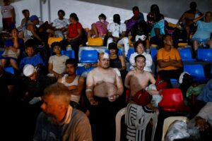Desabamento de hospital obriga famílias a levarem corpos para necrotério na Venezuela