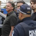 Bolsonaro pede que Moraes descarte falta grave por posse de arma e mantenha prisão domiciliar
