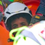 Os resgates de dois meninos de 11 anos presos após dias nos escombros dos terremotos na Venezuela
