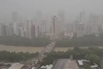 Previsão do tempo para Recife indica chuvas; veja como fica o clima