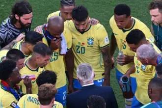 Ancelotti explica feito inédito na escalação para Brasil x Japão