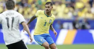 Bruno Guimarães é o jogador com mais assistências na Copa; veja ranking