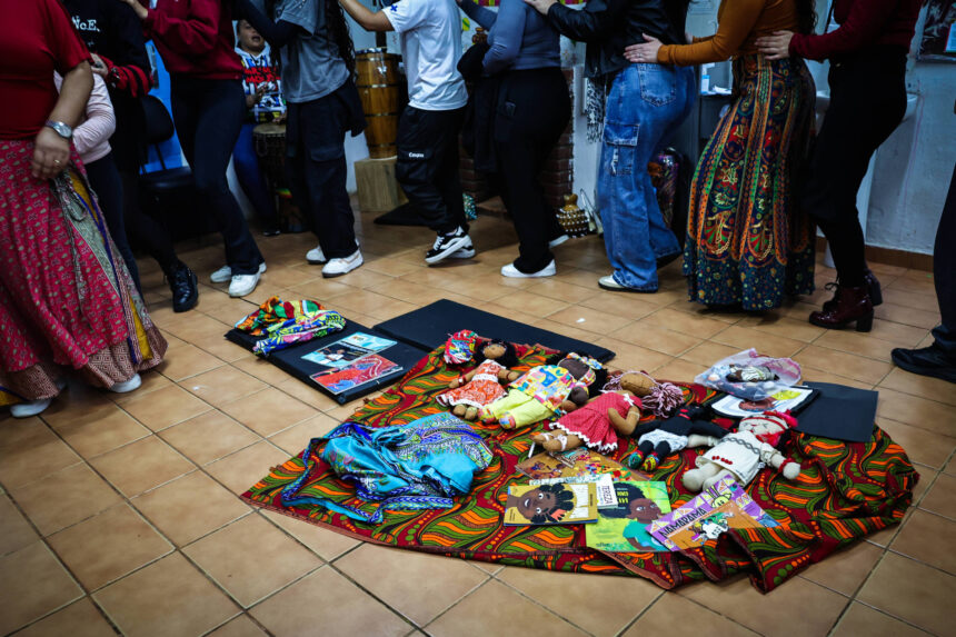 Caps de São Paulo usa cultura africana contra o racismo - 30/06/2026 - Equilíbrio