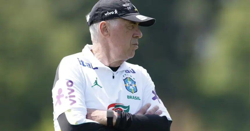 Seleção faz treino leve após vitória; Lucas Paquetá tem lesão confirmada