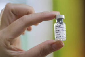 Dengue: estudo aponta reações alérgicas à vacina Qdenga - 01/07/2026 - Equilíbrio e Saúde