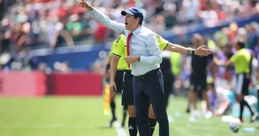 Técnico da Bélgica detona Fifa após anular suspensão de Balogun na Copa