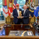 Trump conversou com presidente da Fifa para contestar expulsão de atacante dos EUA; cartão vermelho foi revogado