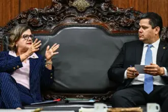 Teresa reabre diálogo com Alcolumbre ante desgaste de Senado e Planalto