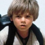 O ex-ator Jake Lloyd como o jovem Anakin Skywalker em