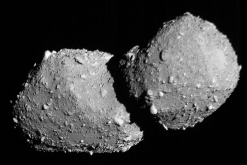 Sonda japonesa chega perto de asteroide e o fotografa - 06/07/2026 - Ciência