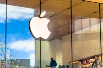 iPhone dobrável pode chegar com poucas unidades e preço alto