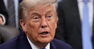 Waack: Na política e na Copa, Trump peita juízes e muda regras