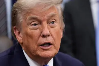 Waack: Na política e na Copa, Trump peita juízes e muda regras