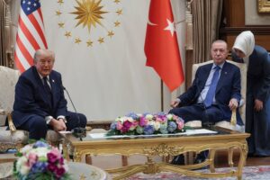 Na Otan, Trump diz que 'estava testando' aliados europeus durante guerra no Irã: 'Muito desapontado'