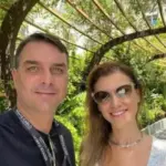 Equipe de Flávio Bolsonaro prepara esposa para reforçar campanha em gesto a mulheres