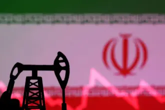 Irã diz que EUA violaram acordo ao restabelecer sanções sobre petróleo