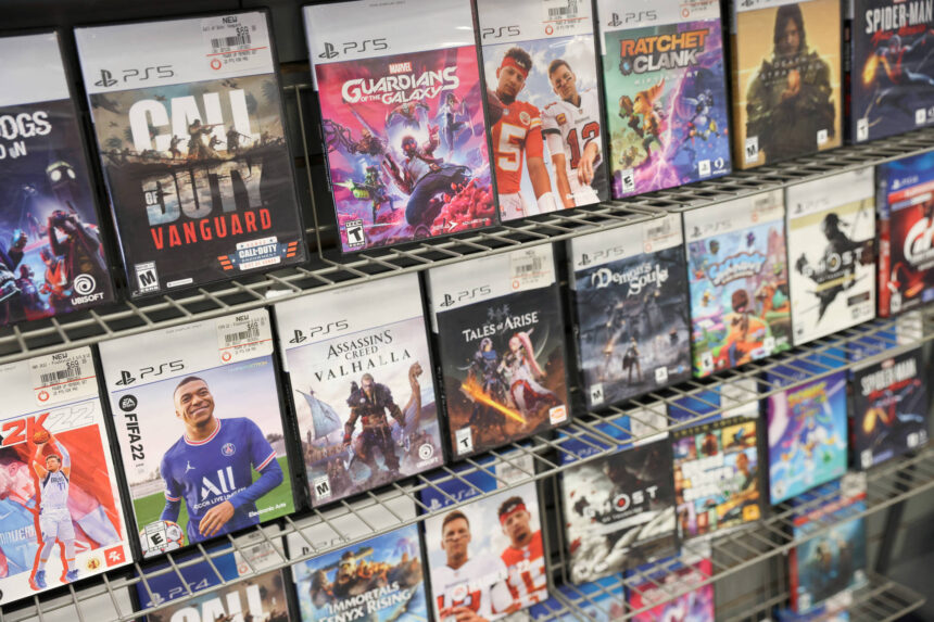 PlayStation anuncia fim de jogos em disco para 2028 - 08/07/2026 - Tec