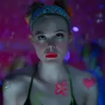Elle Fanning faz história com indicações a Emmy e Oscar no mesmo ano
