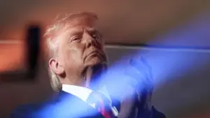 Ataques da Ucrânia contra a Rússia podem ajudar a encerrar guerra, diz Trump