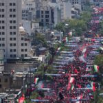 Irã sepulta Ali Khamenei após dias de funeral público