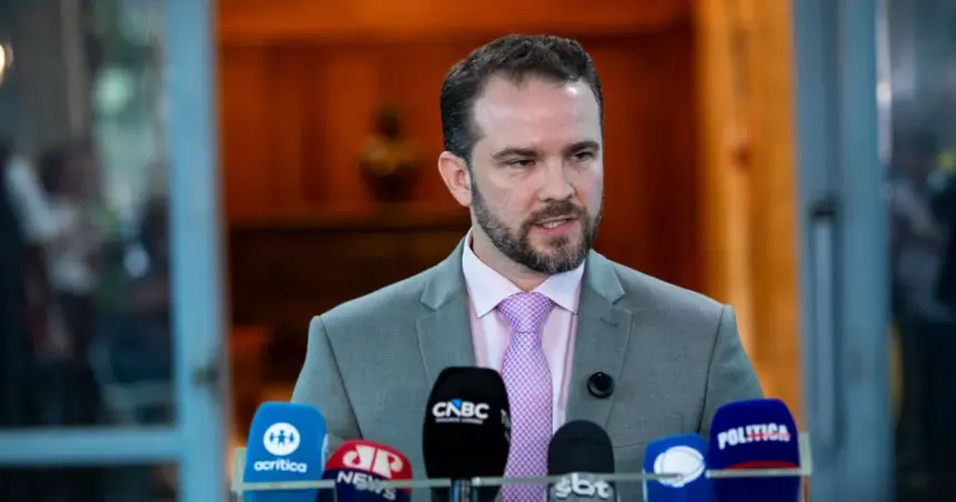 Governo anuncia restrições e advertências à propaganda de bets