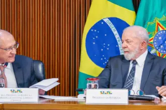 Em meio a embates internos, Lula convoca reunião sobre minerais críticos