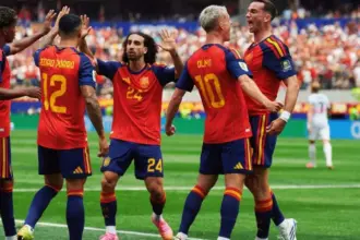 Classificada, Espanha fica próxima de recorde histórico entre seleções
