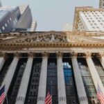 Fachada da Bolsa de Valores de Nova York, a Nyse, em Wall Street