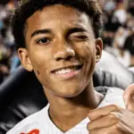 Juninho volta a ser Robinho Jr. e é um dos relacionados de Cuca no Santos