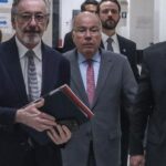 Os ministros Márcio Elias Rosa e Mauro Vieira, ao lado do vice-presidente Geraldo Alckmin