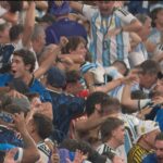 Torcedores argentinos esgotam voos para os EUA para a final da Copa do Mundo contra a Espanha
