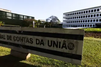 Oito em 10 emendas Pix contam com irregularidades, aponta TCU