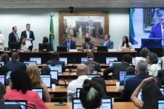Câmara avança com proposta de imprescritibilidade para estupro infantil