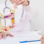 Câncer colorretal: veja quais exames preventivos fazer e em qual idade
