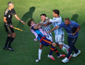 Fifa vai investigar briga entre jogadores após a final da Copa