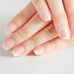 Alteração nas unhas pode ser sinal de câncer de pulmão; entenda