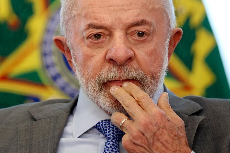 Em dia do tarifaço, Lula fala em vender carros para América Latina e África