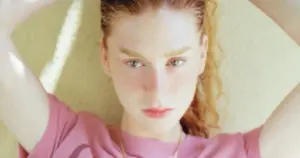 Marina Ruy Barbosa compartilha vídeo ousado em viagem paradisíaca