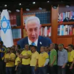 Netanyahu parabeniza Flávio em vídeo exibido no lançamento de candidatura