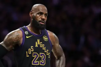"BID" da NBA confirma chegada de LeBron James ao Philadelphia 76ers