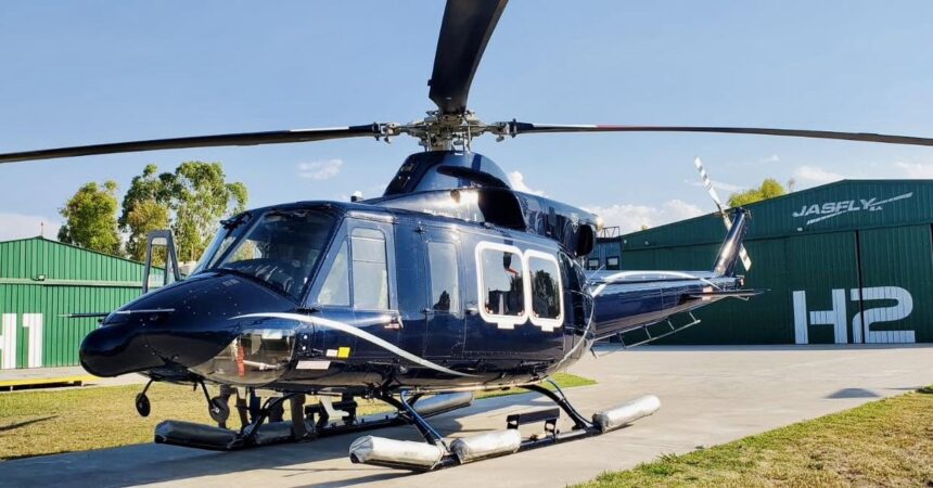 Helicóptero com 7 pessoas cai durante treinamento de incêndio na Argentina