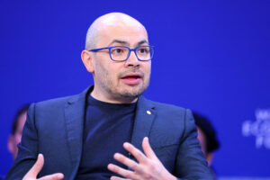 Após saída de Hassabis, Google ajusta estratégia de IA - 06/08/2026 - Opinião
